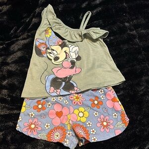 Minnie Mouse Outfit